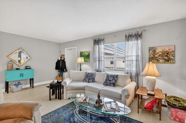 471 Monaco J, Delray Beach, FL 33446