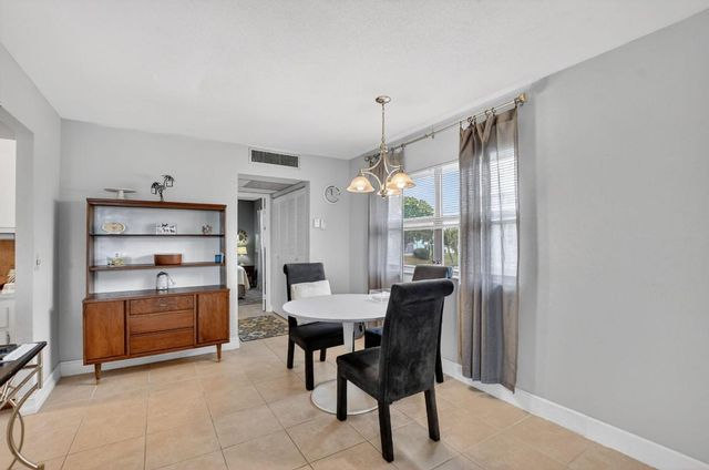 471 Monaco J, Delray Beach, FL 33446