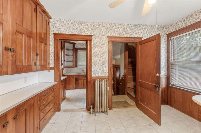 220 Lenox Avenue, Providence, RI 02907