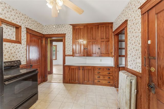220 Lenox Avenue, Providence, RI 02907
