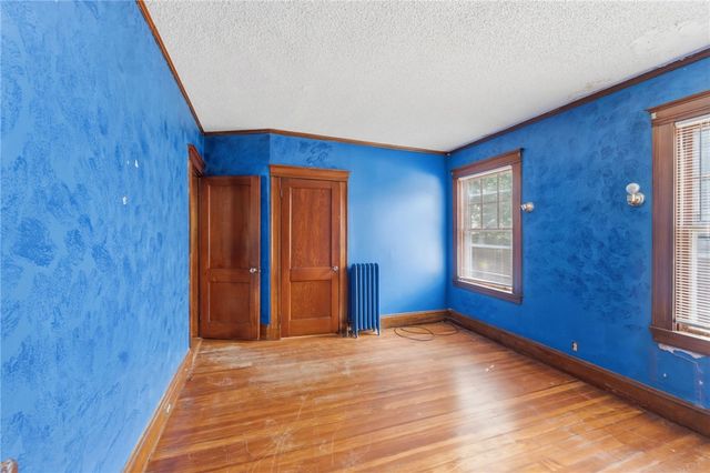 220 Lenox Avenue, Providence, RI 02907