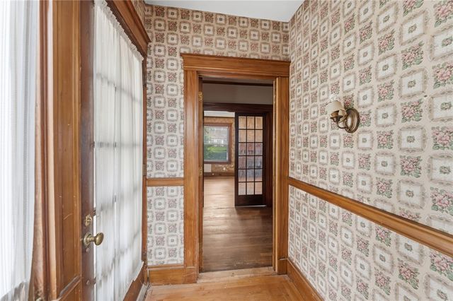 220 Lenox Avenue, Providence, RI 02907