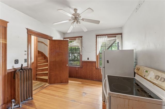 220 Lenox Avenue, Providence, RI 02907