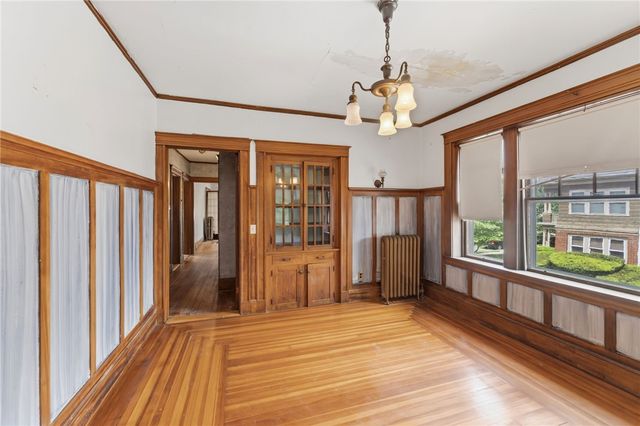 220 Lenox Avenue, Providence, RI 02907