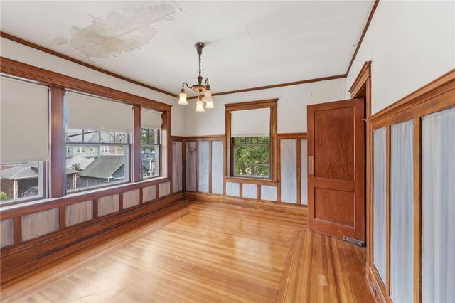 220 Lenox Avenue, Providence, RI 02907