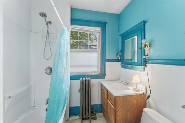 220 Lenox Avenue, Providence, RI 02907