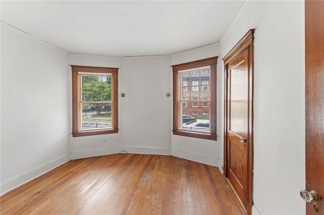 220 Lenox Avenue, Providence, RI 02907