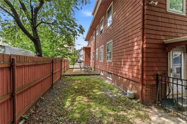 220 Lenox Avenue, Providence, RI 02907