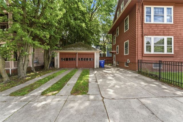 220 Lenox Avenue, Providence, RI 02907
