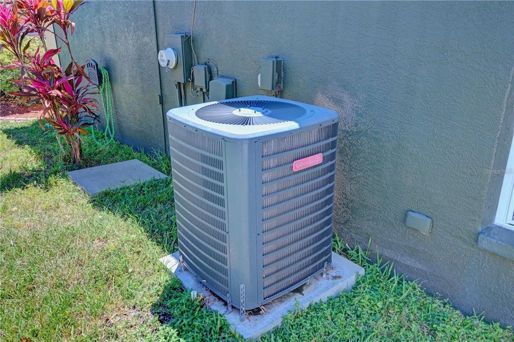 Image 24 of property listing at 4408 SANIBEL WAY, Bradenton, FL 34203