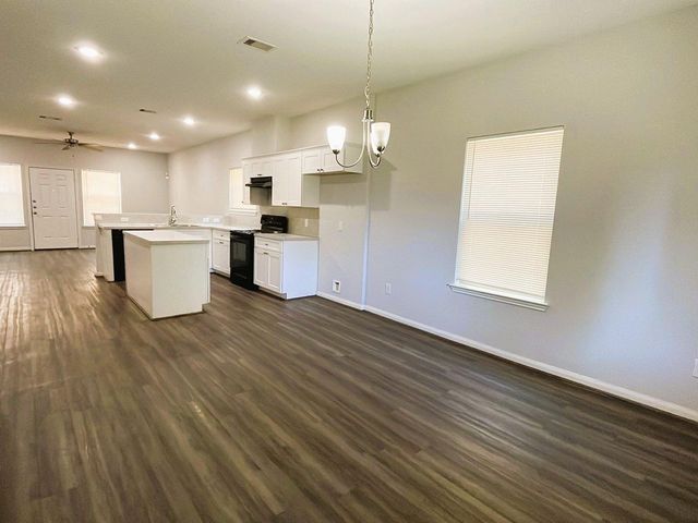 8153 Homewood B, Houston, TX 77028