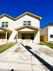 8153 Homewood B, Houston, TX 77028
