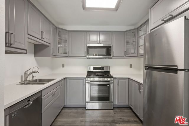 24817 Sand Wedge Lane, Santa Clarita, CA 91355