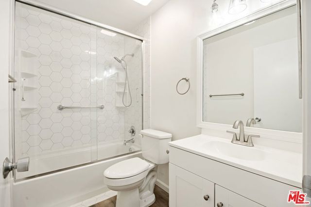 24817 Sand Wedge Lane, Santa Clarita, CA 91355