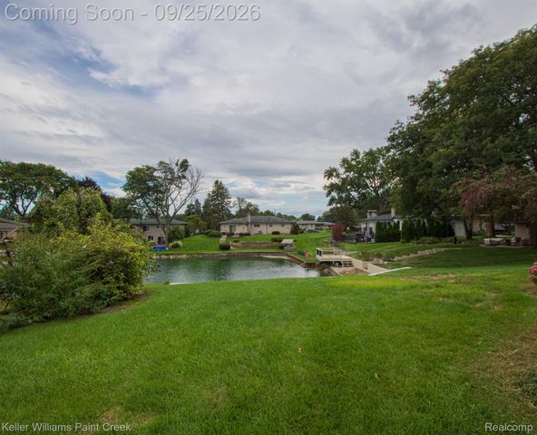 5030 Stellar Road, Shelby Charter Township, MI 48316
