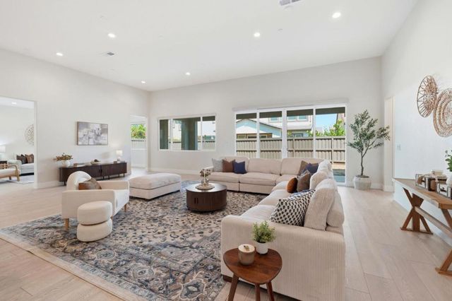 4616 Ian Lane, Tracy, CA 95377