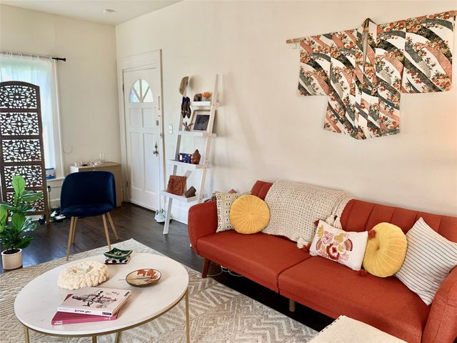 202 E 5th Street, Dallas, TX 75203