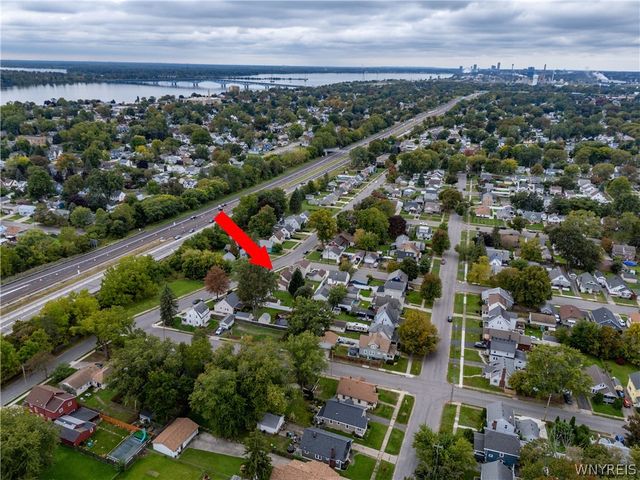 8512 Frontier Avenue, Niagara Falls, NY 14304
