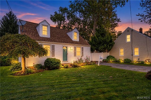 8512 Frontier Avenue, Niagara Falls, NY 14304