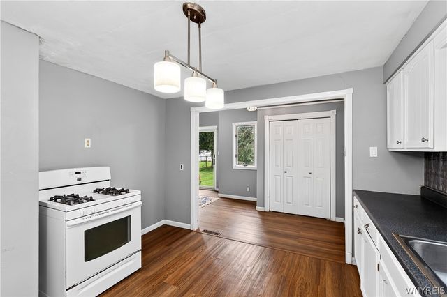8512 Frontier Avenue, Niagara Falls, NY 14304