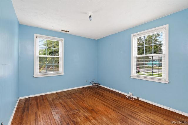 8512 Frontier Avenue, Niagara Falls, NY 14304