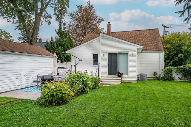 8512 Frontier Avenue, Niagara Falls, NY 14304