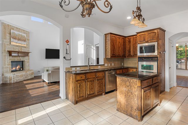 2709 Woodpark Drive, Garland, TX 75044