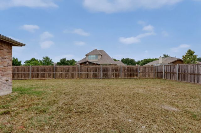 216 Spruce Trail, Forney, TX 75126