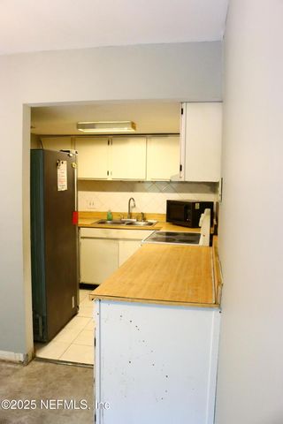 4319 PLAZA GATE Lane, 202, Jacksonville, FL 32217
