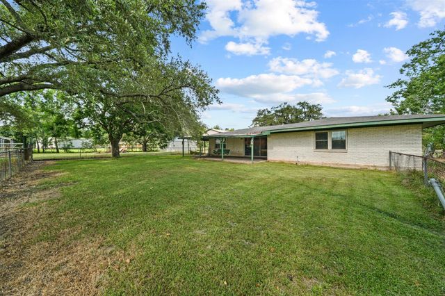 17330 Wellborne Road, Pearland, TX 77584