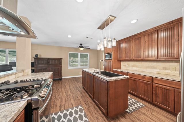 17330 Wellborne Road, Pearland, TX 77584