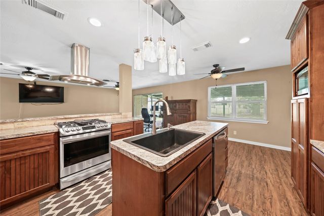 17330 Wellborne Road, Pearland, TX 77584