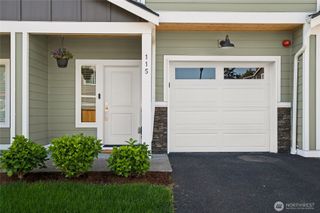 115 SW 181st Place #C11, Normandy Park, WA 98166