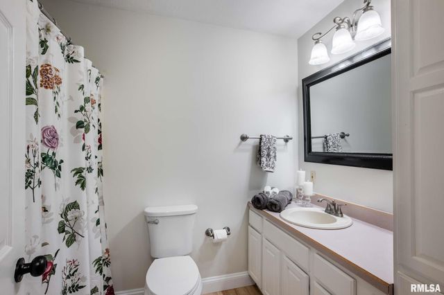 3021 Willow Branch Lane, Herrin, IL 62948