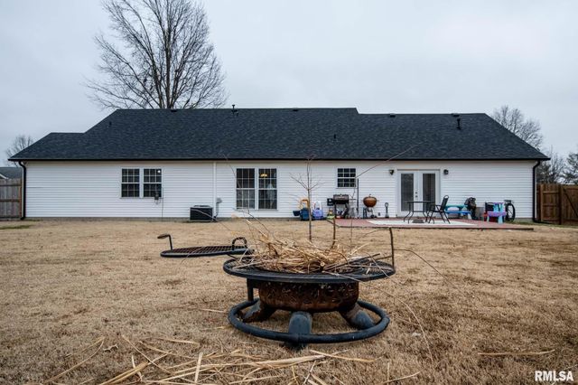 3021 Willow Branch Lane, Herrin, IL 62948