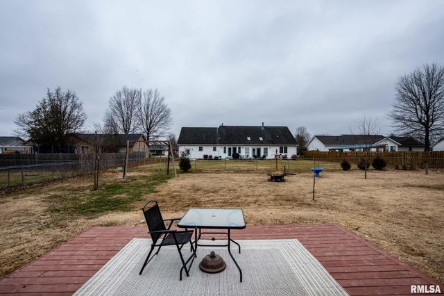 3021 Willow Branch Lane, Herrin, IL 62948