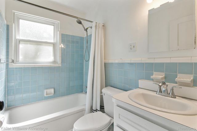 617 S Edgeworth Avenue, Royal Oak, MI 48067