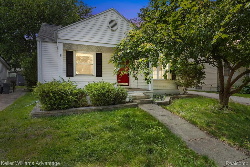 617 S Edgeworth Avenue, Royal Oak, MI 48067