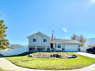 1046 N CEDARWOOD BLVD, Tooele, UT 84074