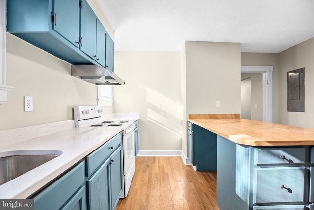 420 DUNMORE ST, Fredericksburg, VA 22401