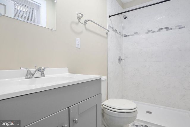 420 DUNMORE ST, Fredericksburg, VA 22401