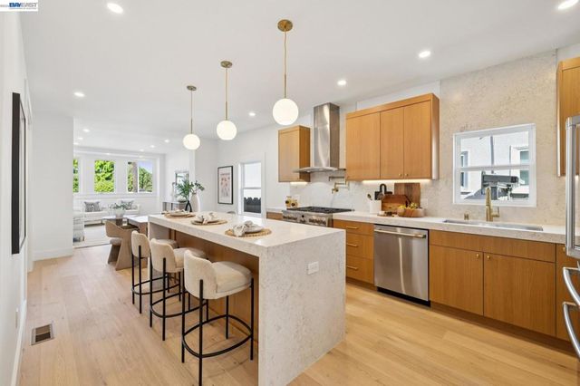 3029 WHEELER STREET, Berkeley, CA 94705