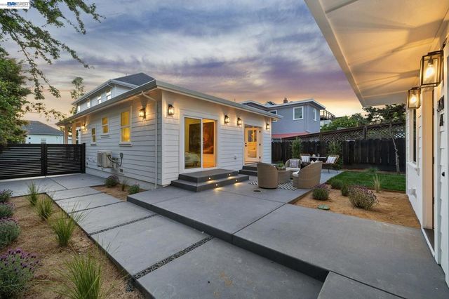3029 WHEELER STREET, Berkeley, CA 94705
