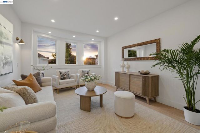 3029 WHEELER STREET, Berkeley, CA 94705