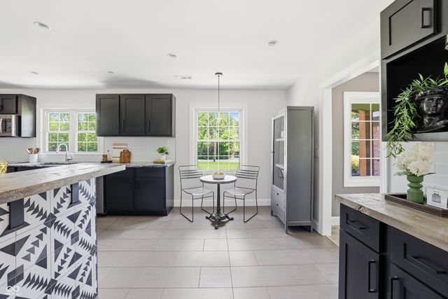 5016 E 65th Street, Indianapolis, IN 46220