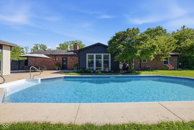 5016 E 65th Street, Indianapolis, IN 46220