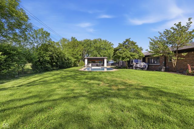 5016 E 65th Street, Indianapolis, IN 46220