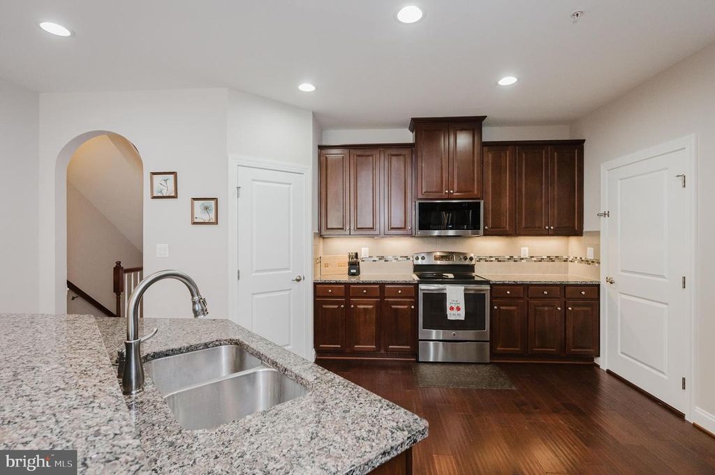 Image 11 of property listing at 355 TUFTON CIR, Fallston, MD 21047
