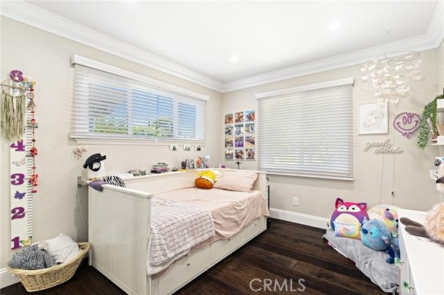 19438 Calvert Street, Tarzana (los Angeles), CA 91335