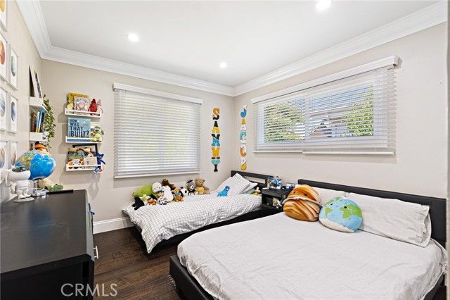 19438 Calvert Street, Tarzana (los Angeles), CA 91335